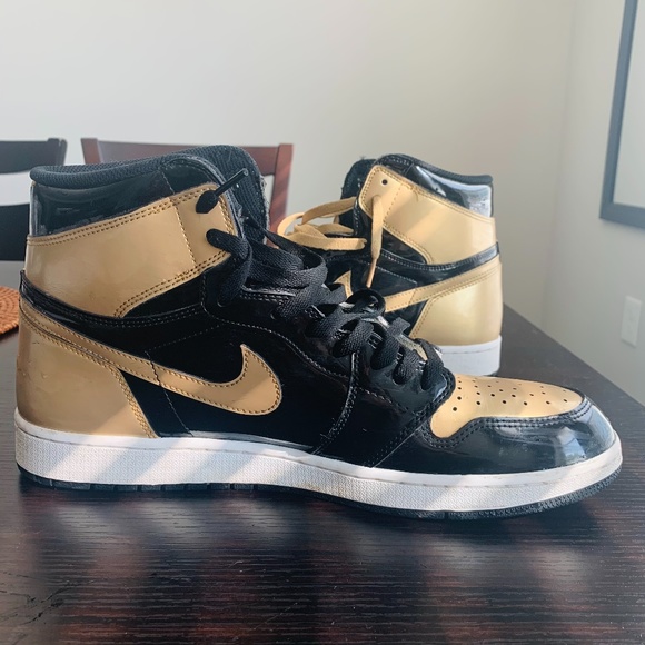 Air Jordan 1 Retro High OG Gold Toe Sneakers - Picture 2 of 5